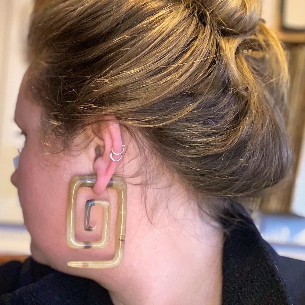 00 Gauge earnings horn/bone